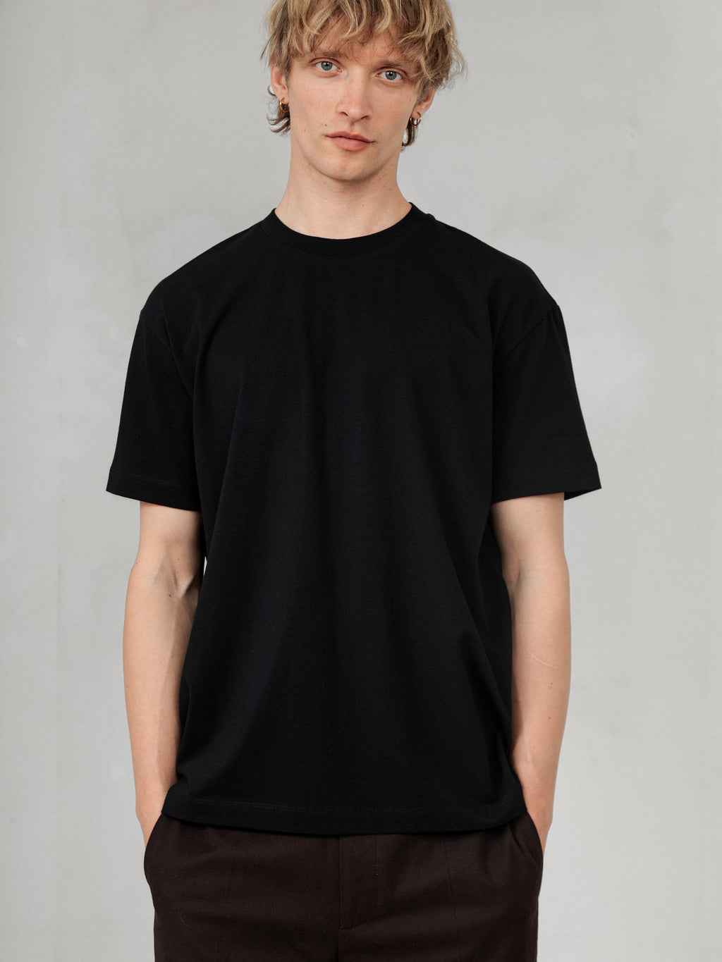 Black Simple T-shirt